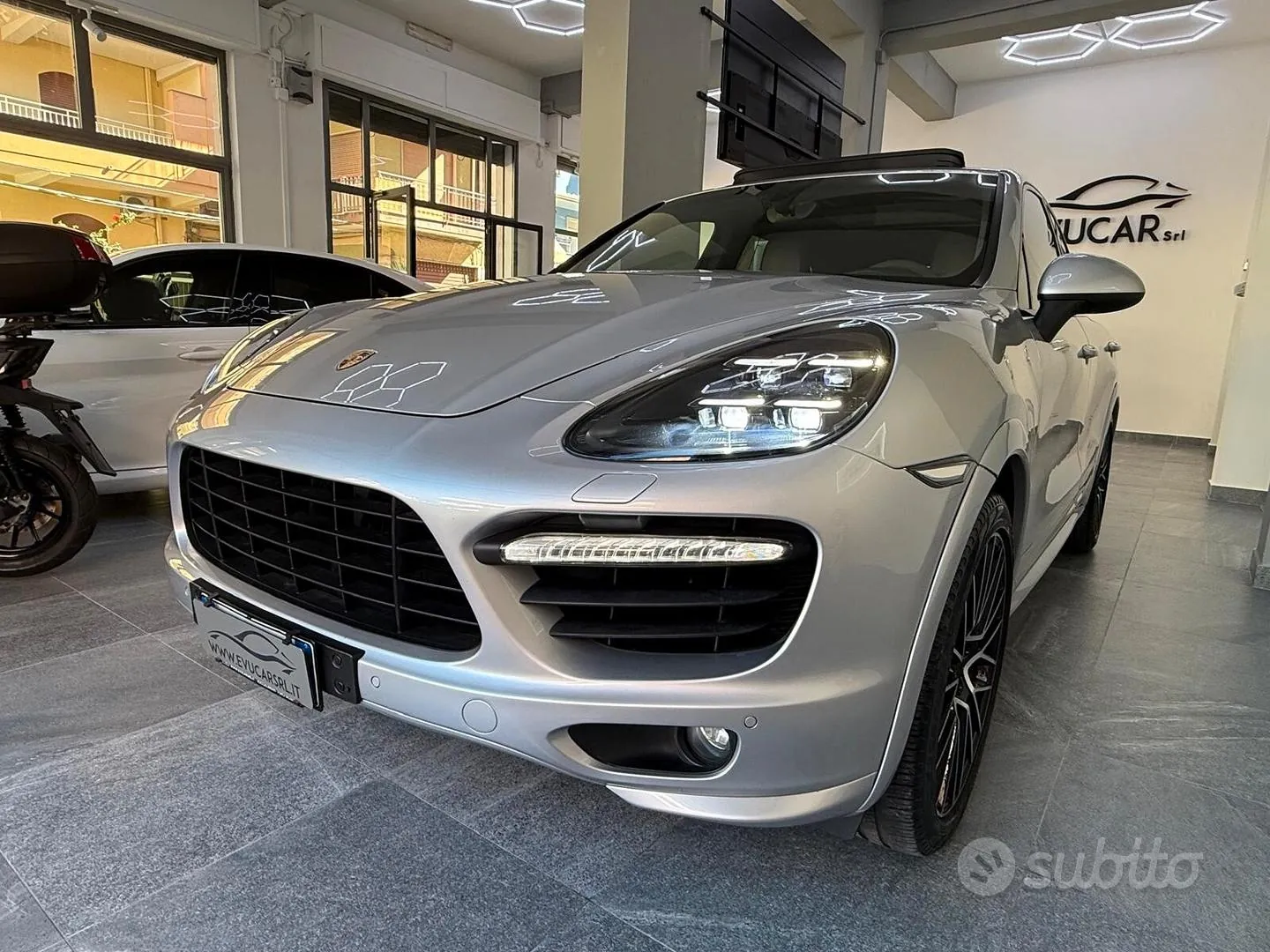 Porsche Cayenne 2013 photo 4