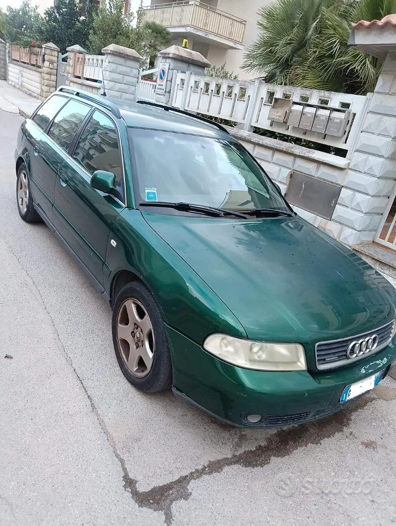 Audi A4 Avant 2000 photo 2
