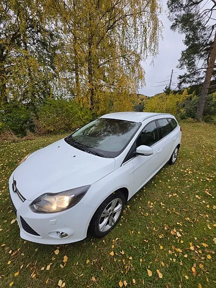 Ford Focus 2014 photo 3