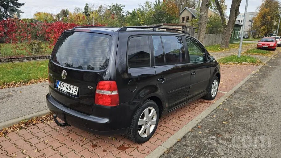 Volkswagen Touran 2005 photo 5