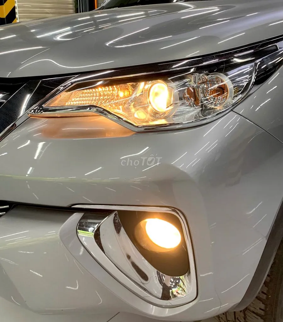 Toyota Fortuner 2018 photo 4