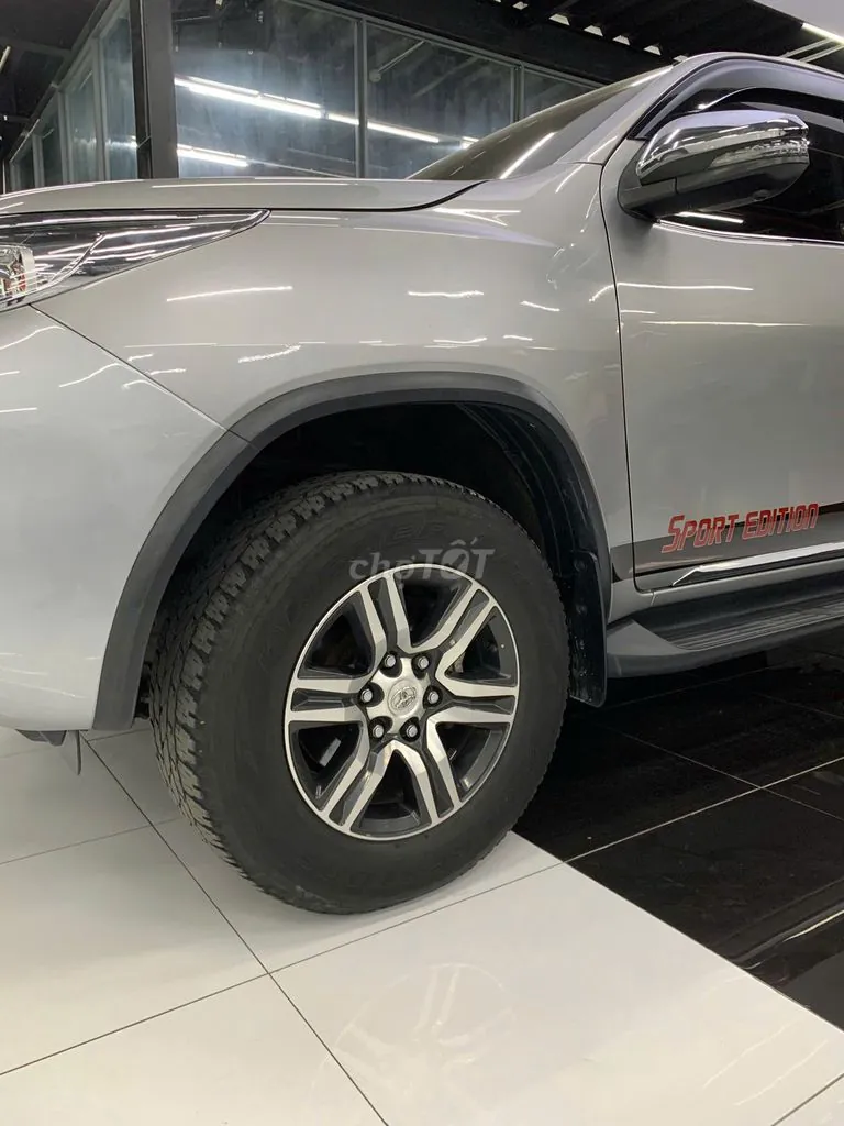 Toyota Fortuner 2018 photo 5