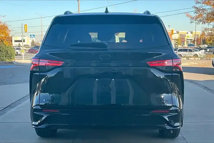 Toyota Sienna 2026 photo 5