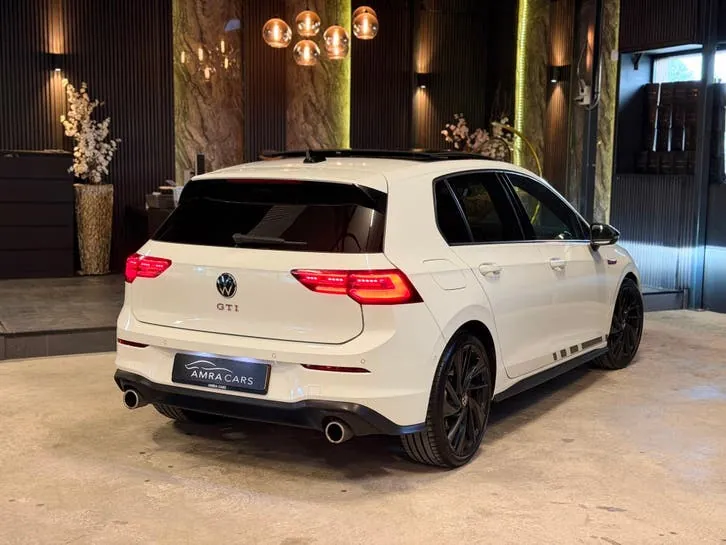 Volkswagen Golf 2021 photo 2