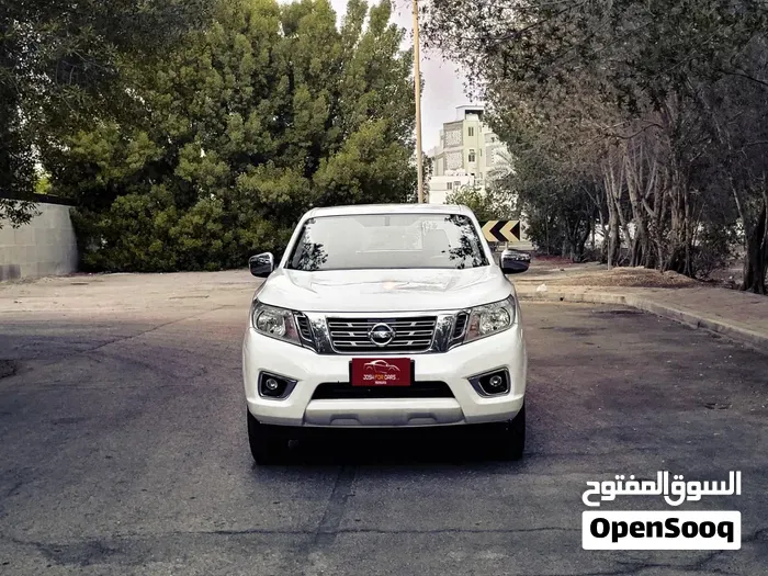 Nissan Navara 2022 photo 2