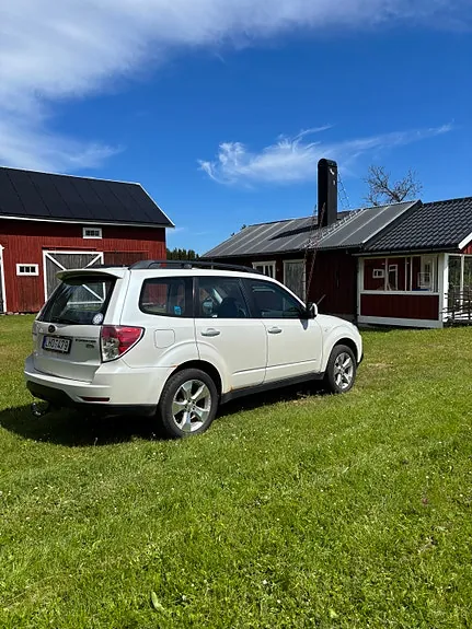 Subaru Forester 2009 photo 2