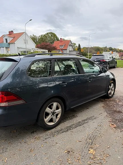 Volkswagen Golf Vi 2010 photo 2