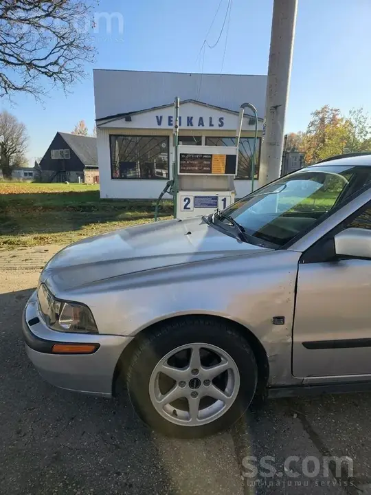Volvo V40 2002 photo 4