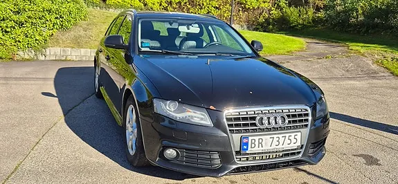 Audi A4 2009 photo 2