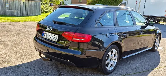 Audi A4 2009 photo 5