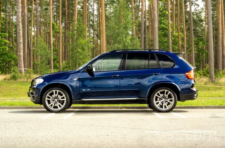 BMW X5 2011 photo 4