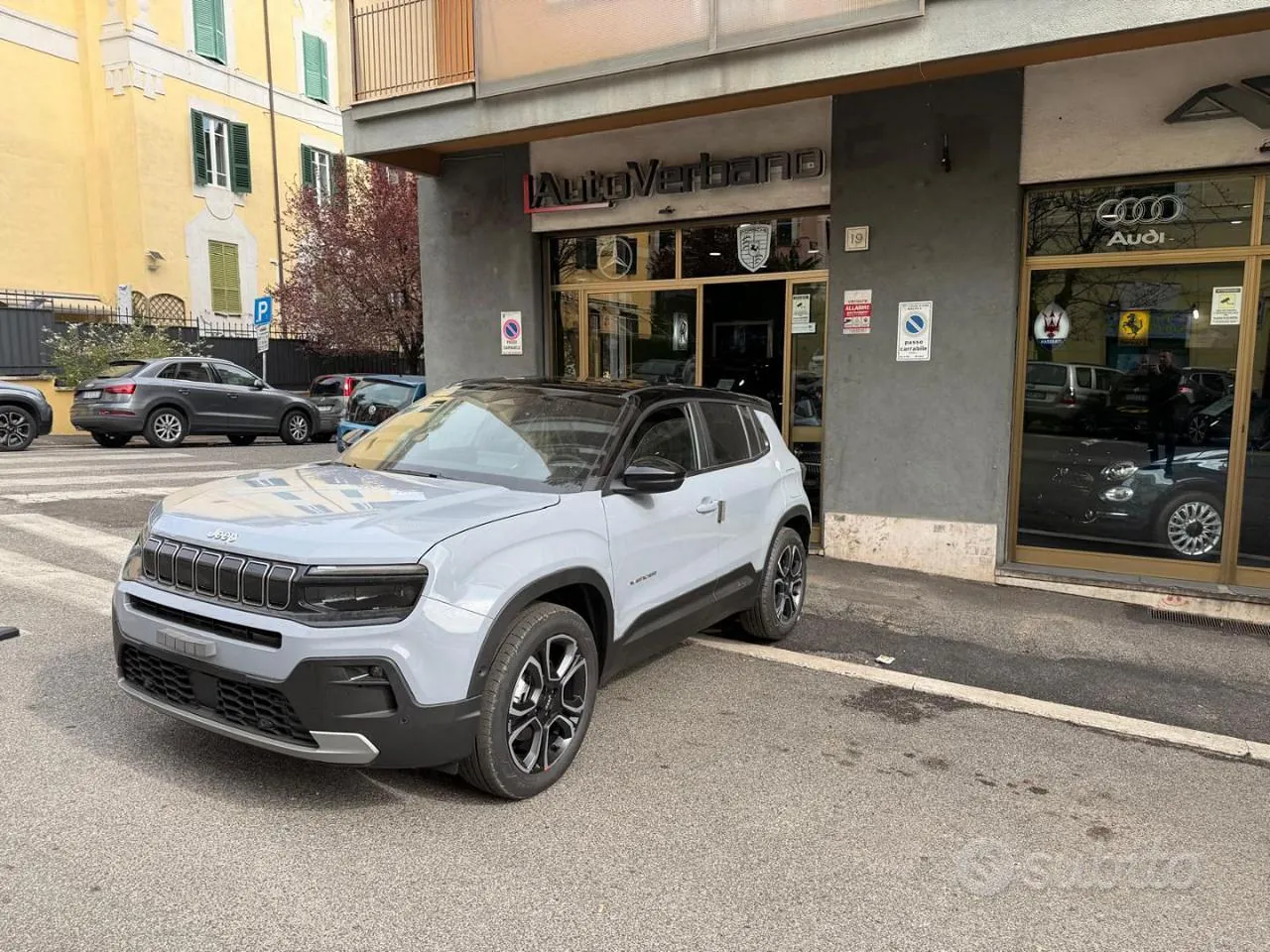 Jeep Avenger Summit