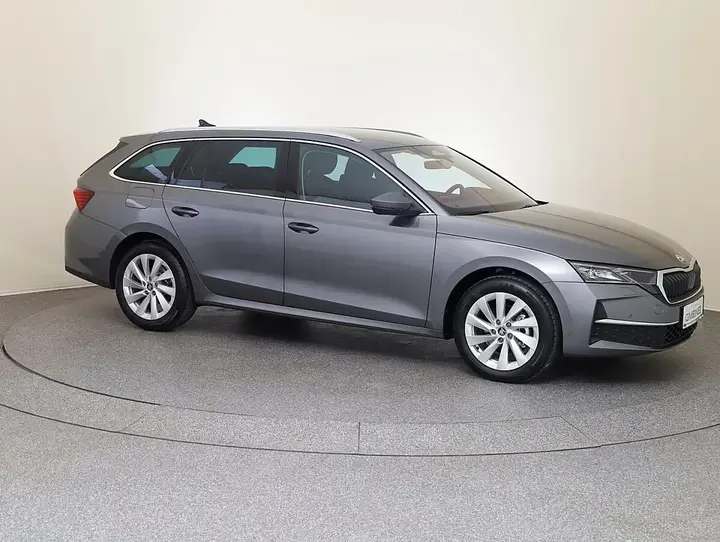 Skoda Octavia 2026 photo 3