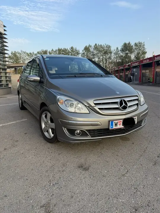 Mercedes-Benz B-Class 2008 photo 2