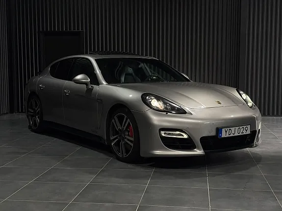 Porsche Panamera Gts 2013 photo 3
