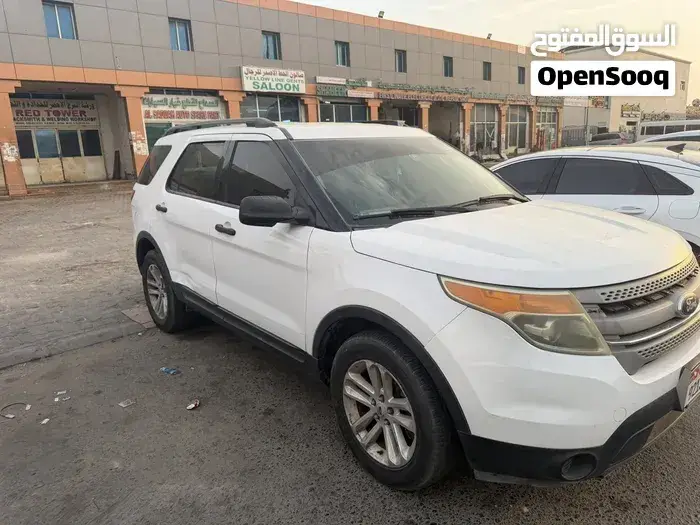 Ford Explorer 2013 photo 2