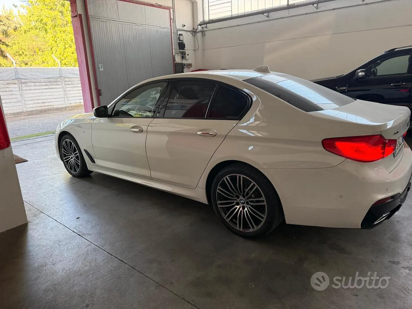 BMW 5 Series 2017 photo 5