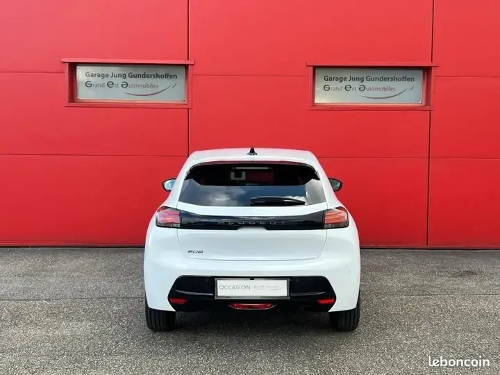 Peugeot 208 2024 photo 5