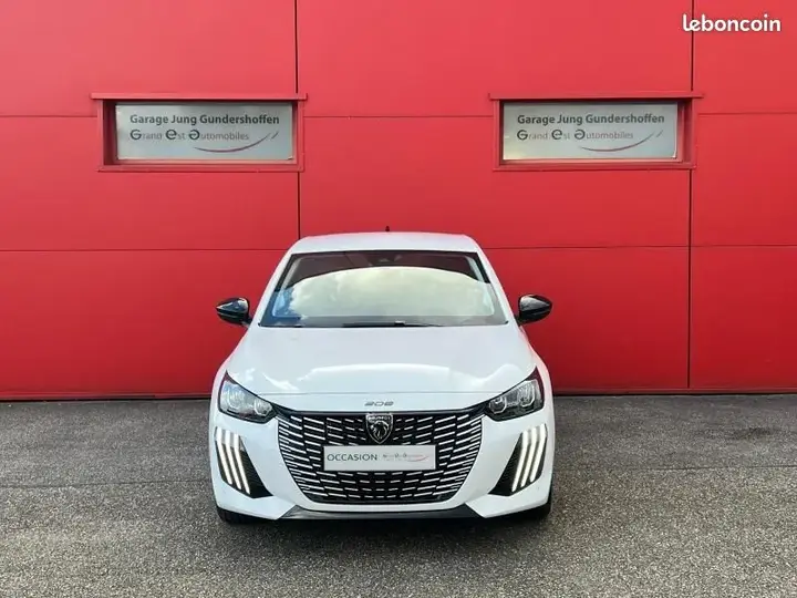Peugeot 208 2024 photo 2