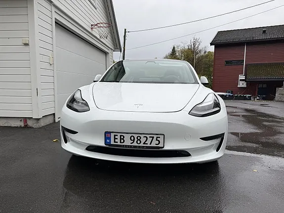 Tesla Model 3 2021 photo 4