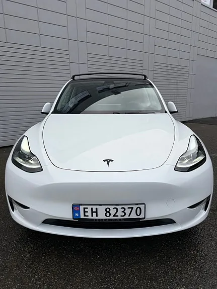 Tesla Model Y 2024 photo 4