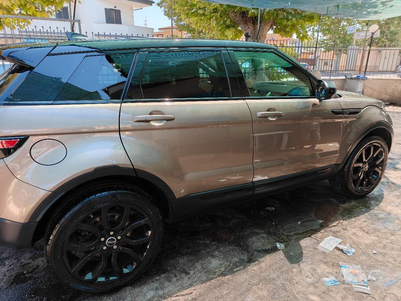 Land Rover Range Rover Evoque 2017 photo 2