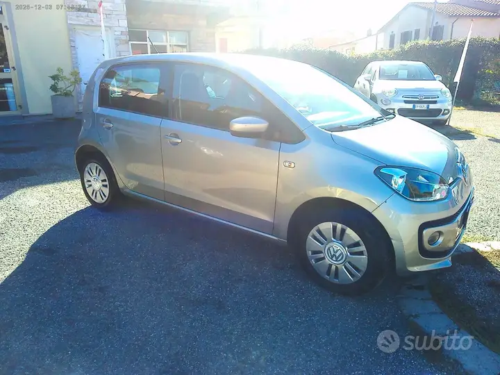 Volkswagen Up 2016 photo 3