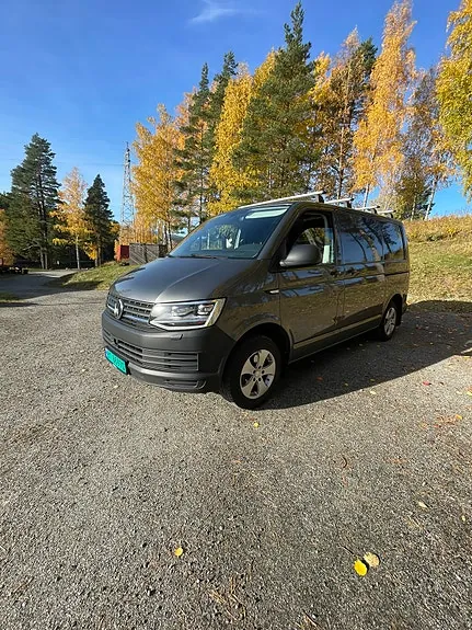 Volkswagen Transporter 2018 photo 2