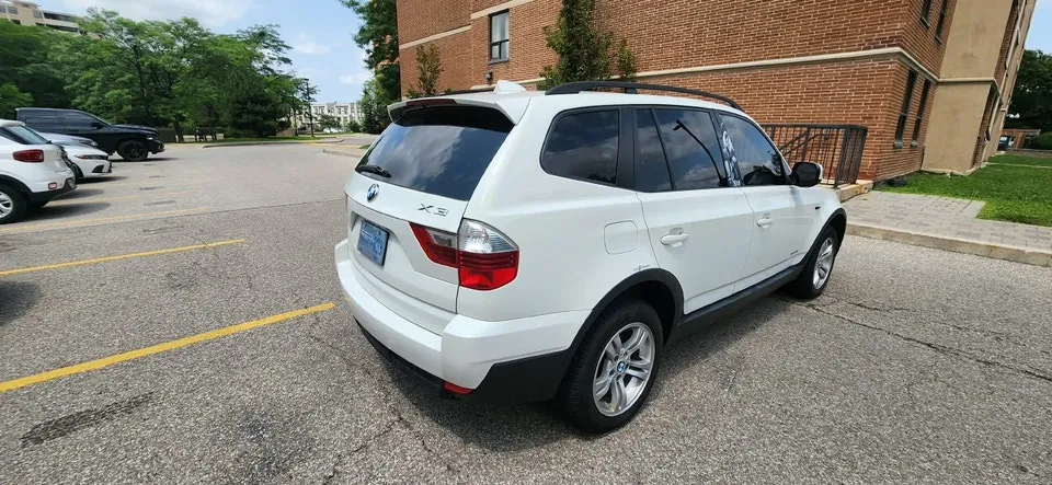 BMW X3 2010 photo 2