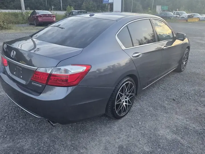 Honda Accord 2015 photo 4