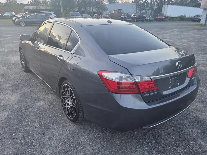 Honda Accord 2015 photo 5