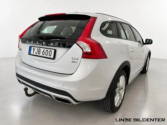 Volvo V60 Cross Country 2017 photo 4
