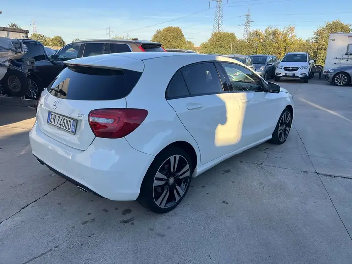 Mercedes-Benz A 200 Cdi 2013 photo 4