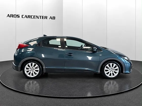 Honda Civic 2012 photo 2