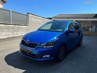Skoda Fabia 2015 photo 2