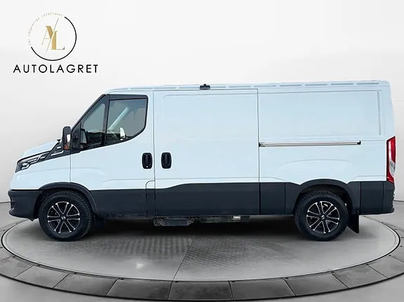 Iveco Daily 2021 photo 3