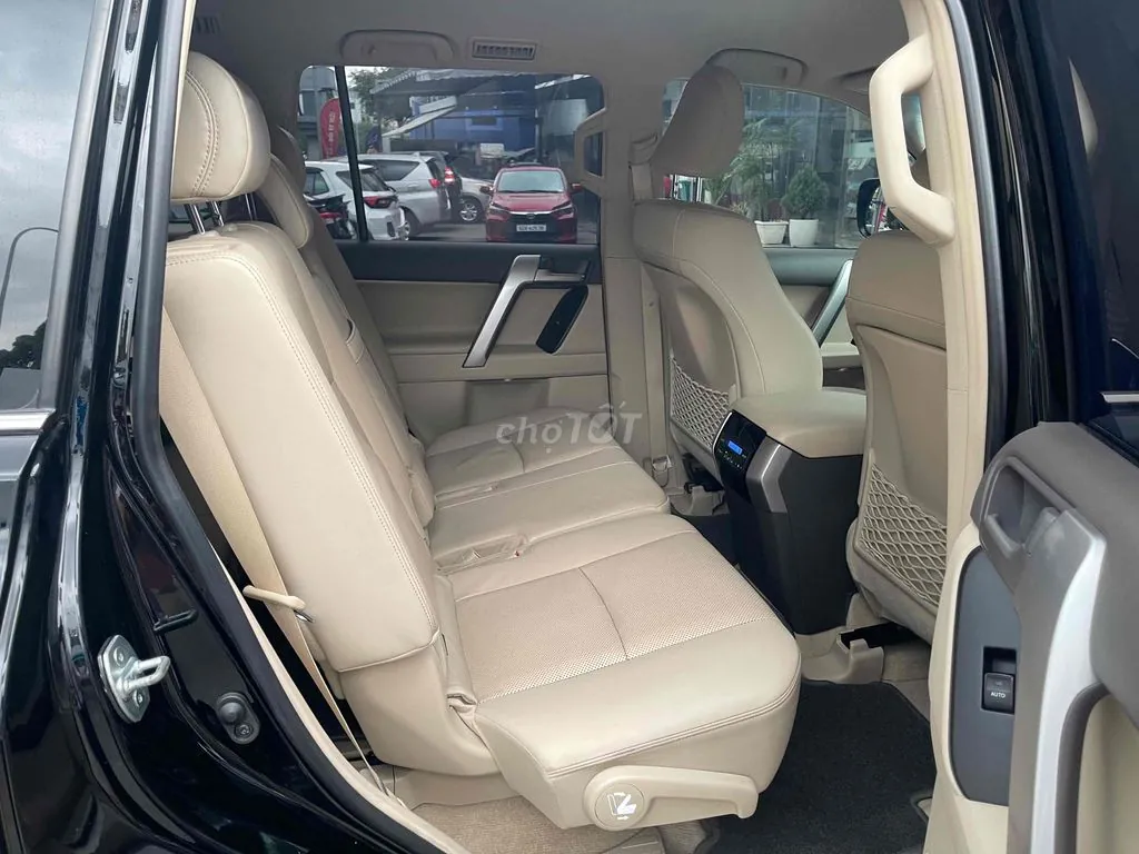 Toyota Land Cruiser Prado 2020 photo 3