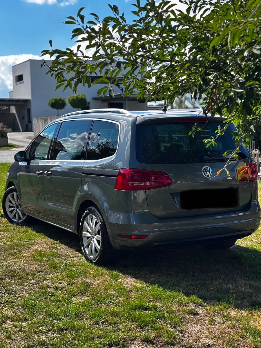 Volkswagen Sharan 2013 photo 2