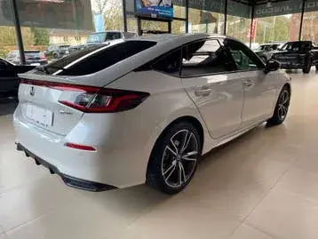 Honda Civic photo 4
