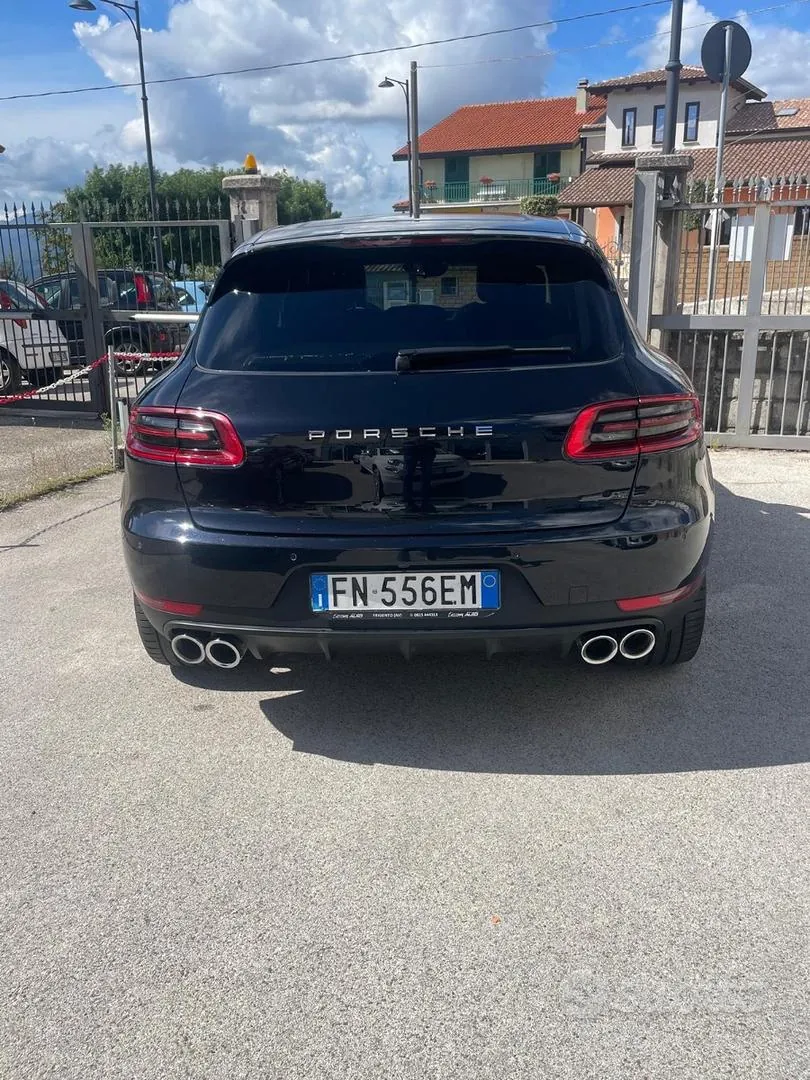 Porsche Macan 2018 photo 2