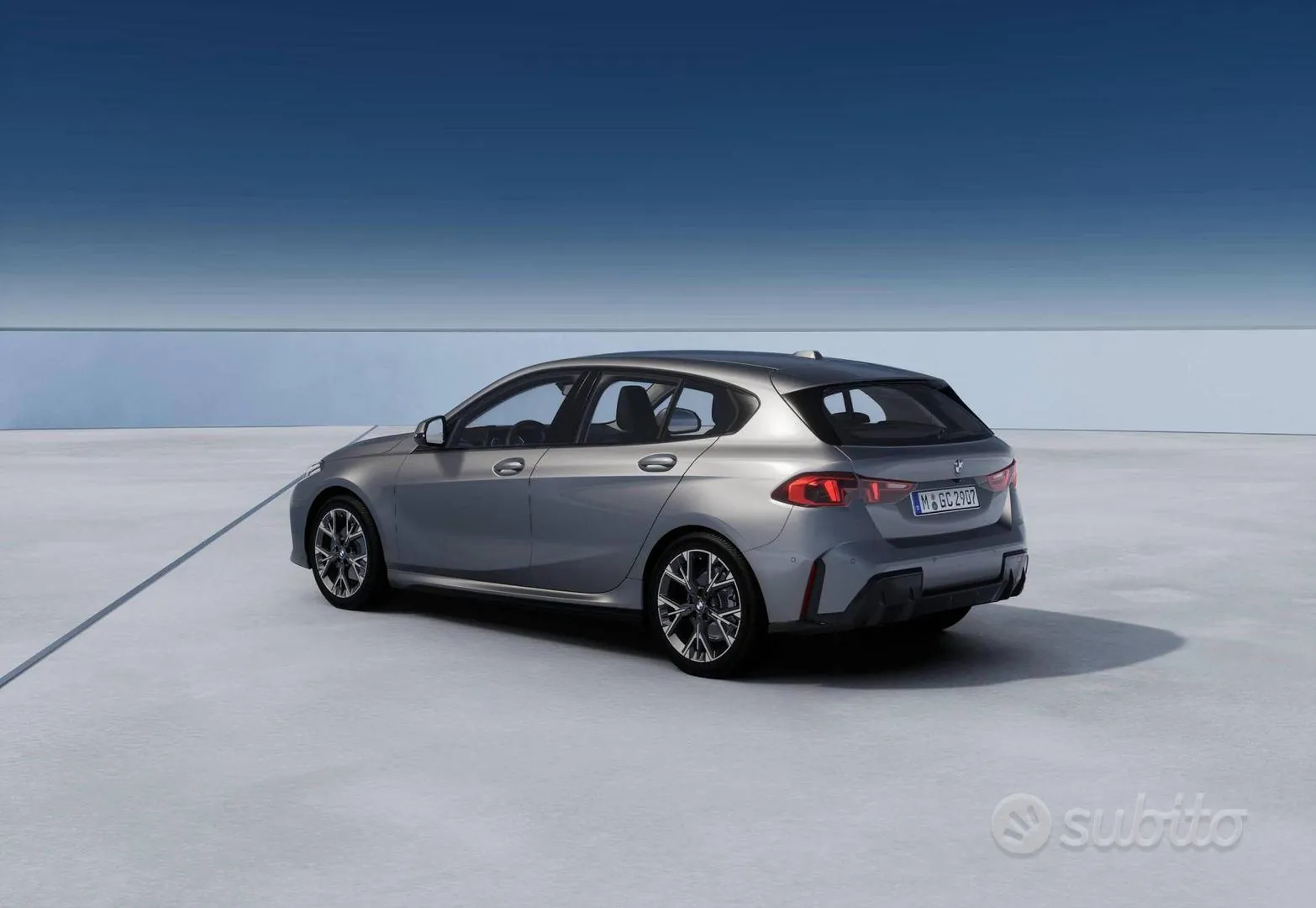 BMW 1 Series 2026 photo 2