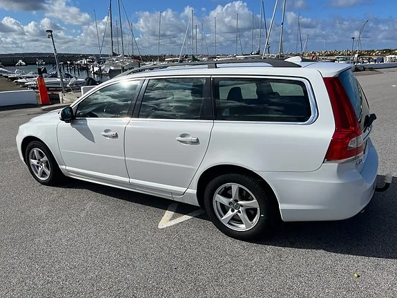 Volvo V70 2015 photo 3
