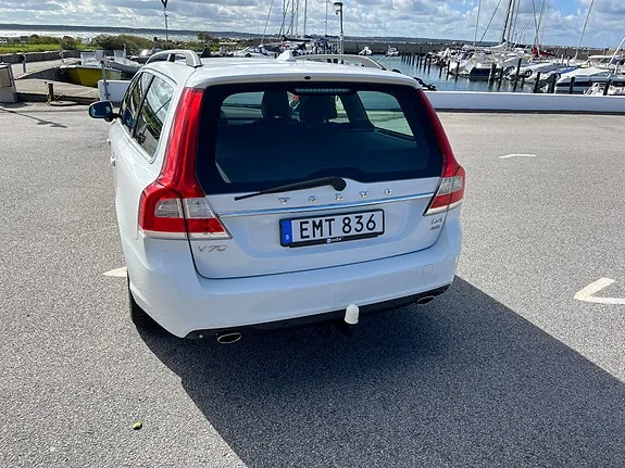 Volvo V70 2015 photo 5