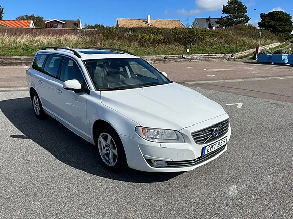 Volvo V70 2015 photo 2