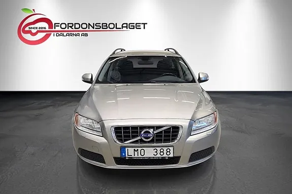 Volvo V70 2010 photo 2
