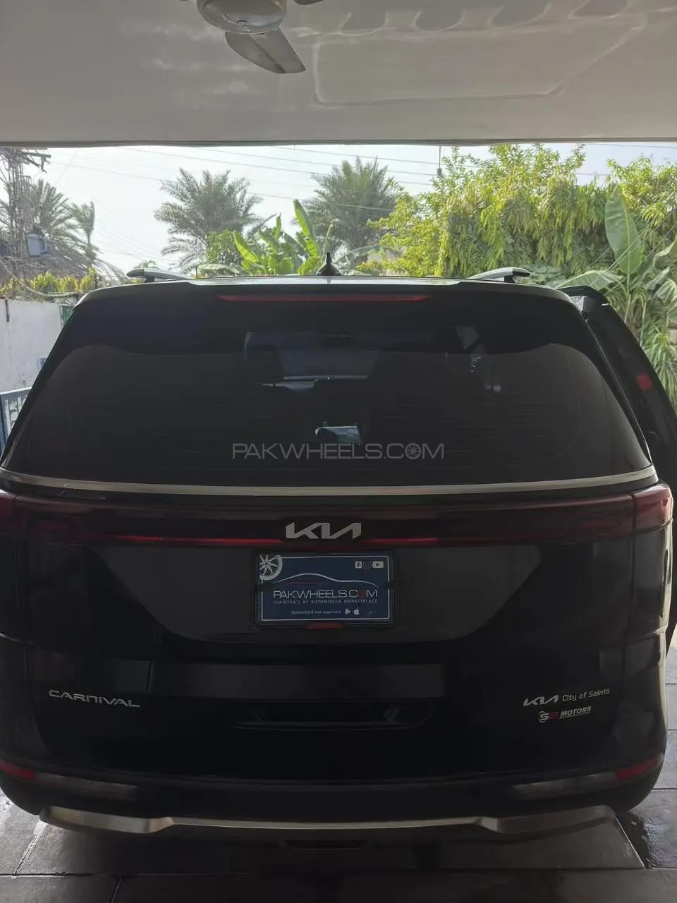 Kia Carnival