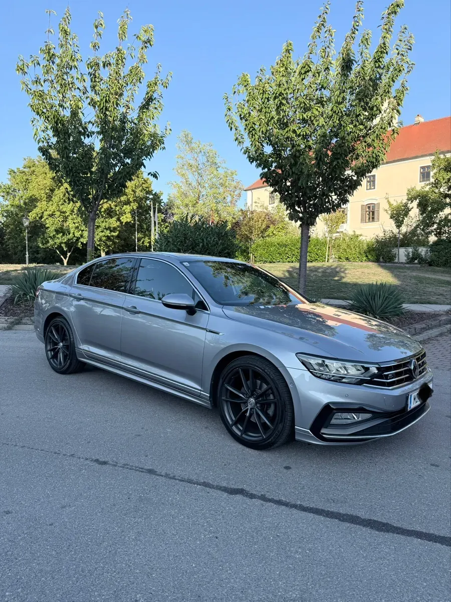 Volkswagen Passat 2020 photo 2