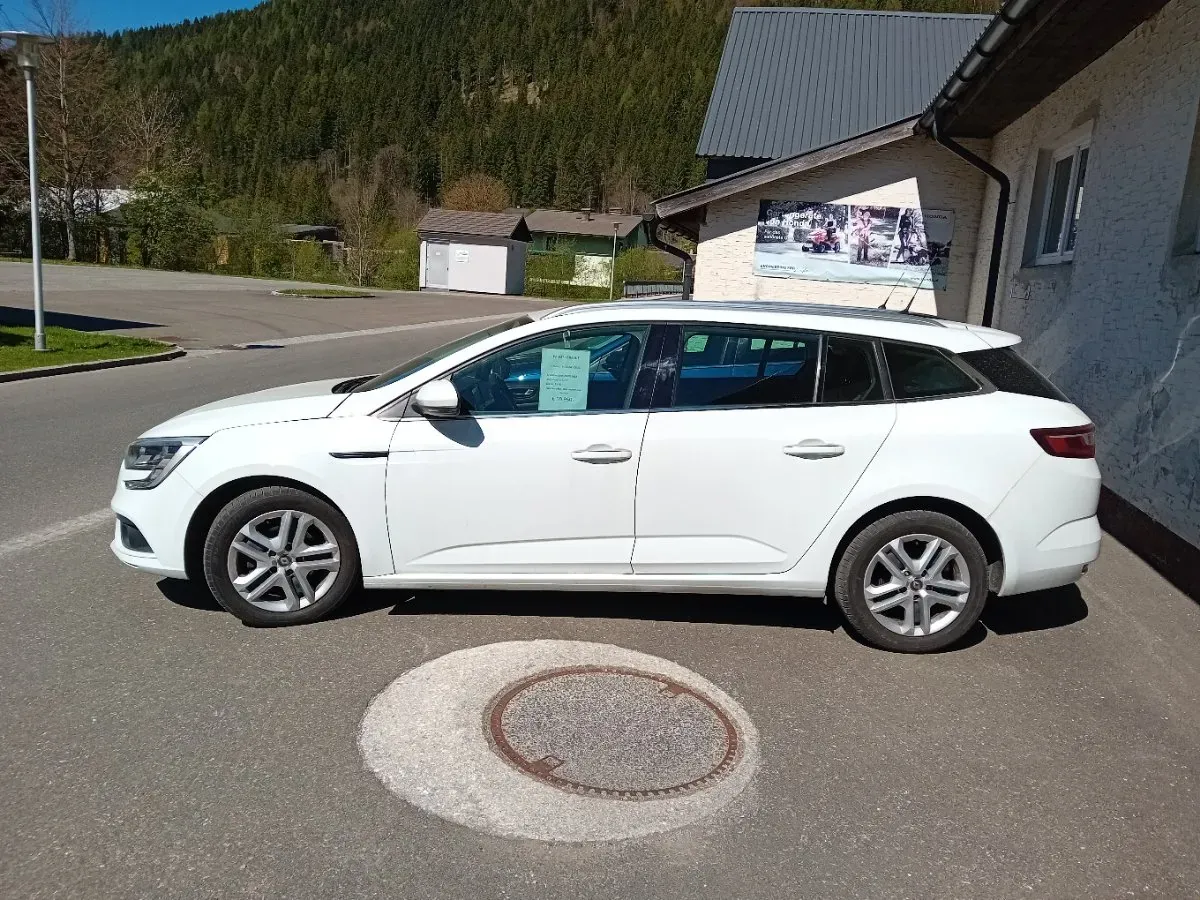 Renault Megane 2018 photo 3