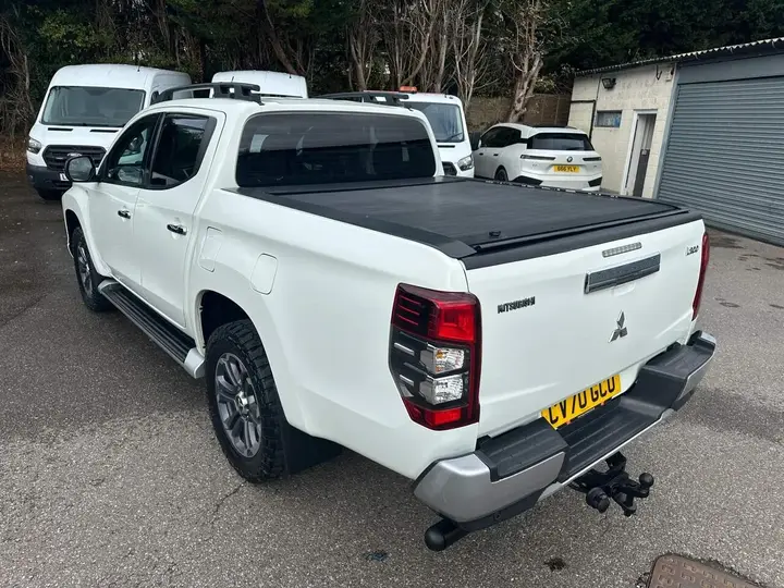 Mitsubishi L200 2020 photo 3