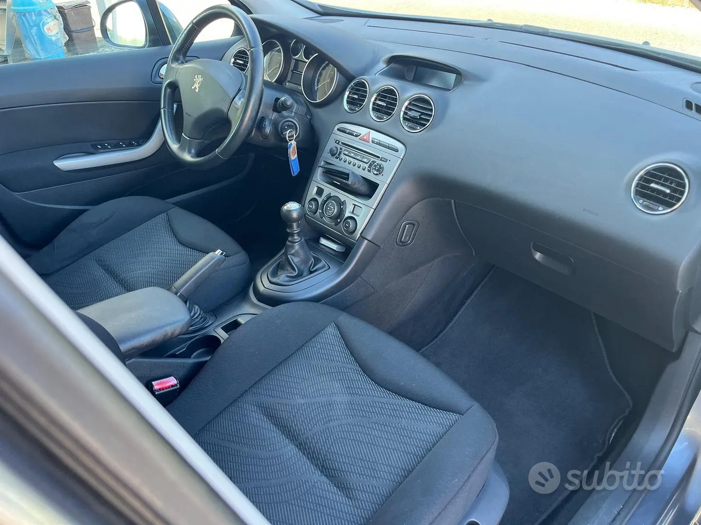 Peugeot 308 2010 photo 4